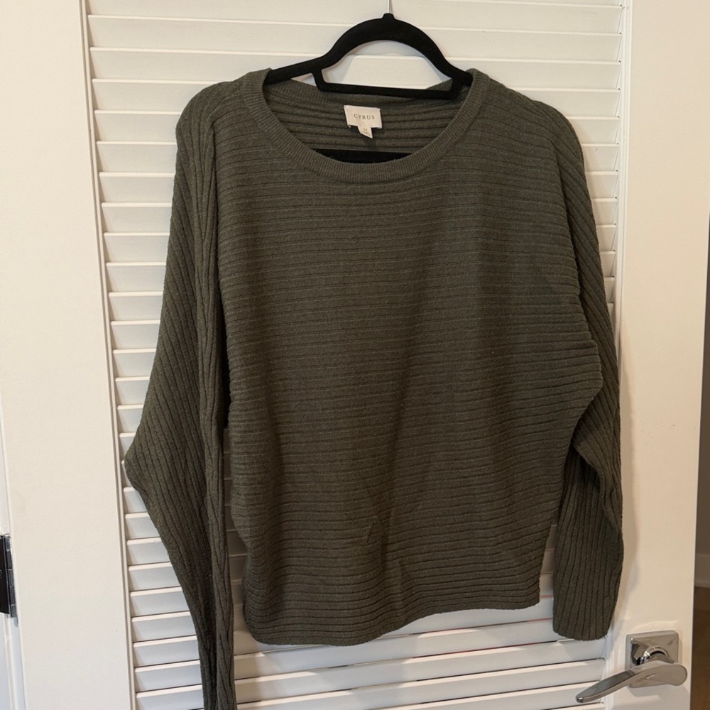 Cyrus Olive Pull Over Sweater